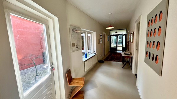 Medium property photo - Lange Beestenmarkt, 2512 ED The Hague